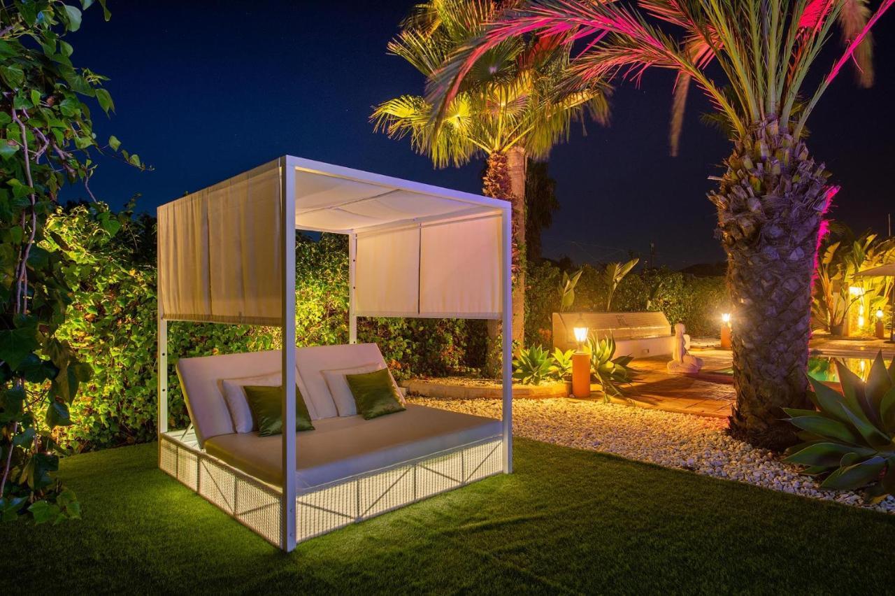 Serena Villa Sant Francesc de s'Estany Exterior photo